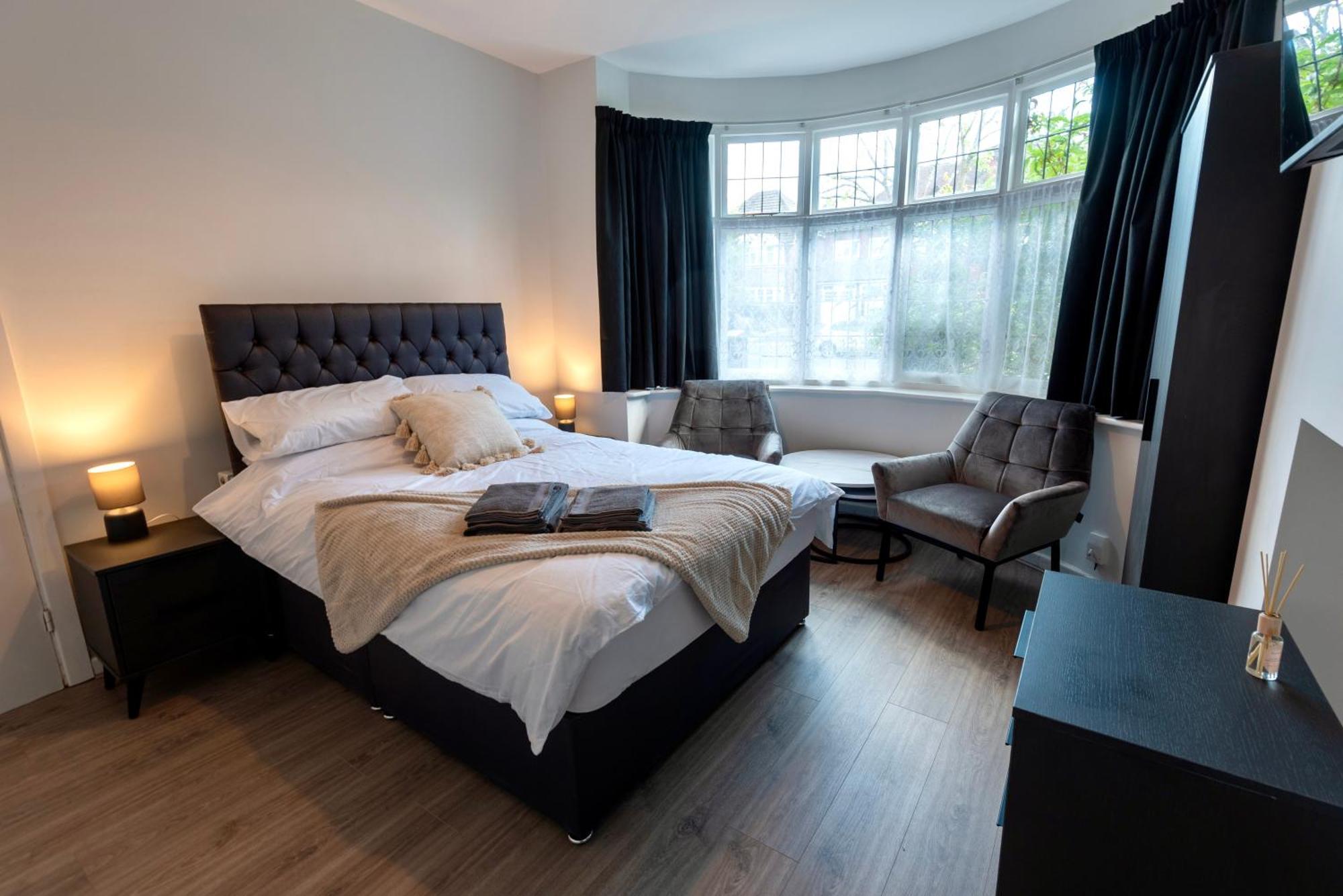 Single Room In Brand New 5 Bedroom Home BW Room 2 Solihull Eksteriør bilde