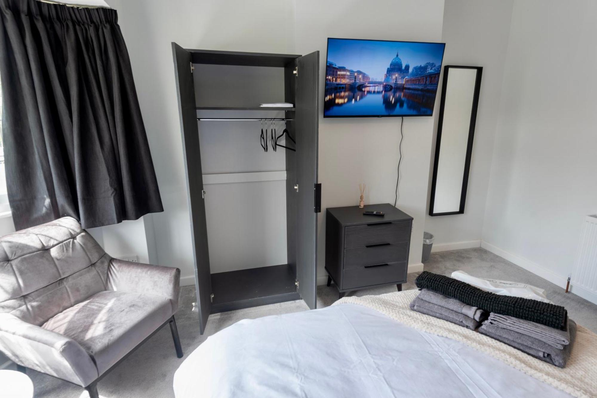 Single Room In Brand New 5 Bedroom Home BW Room 2 Solihull Eksteriør bilde