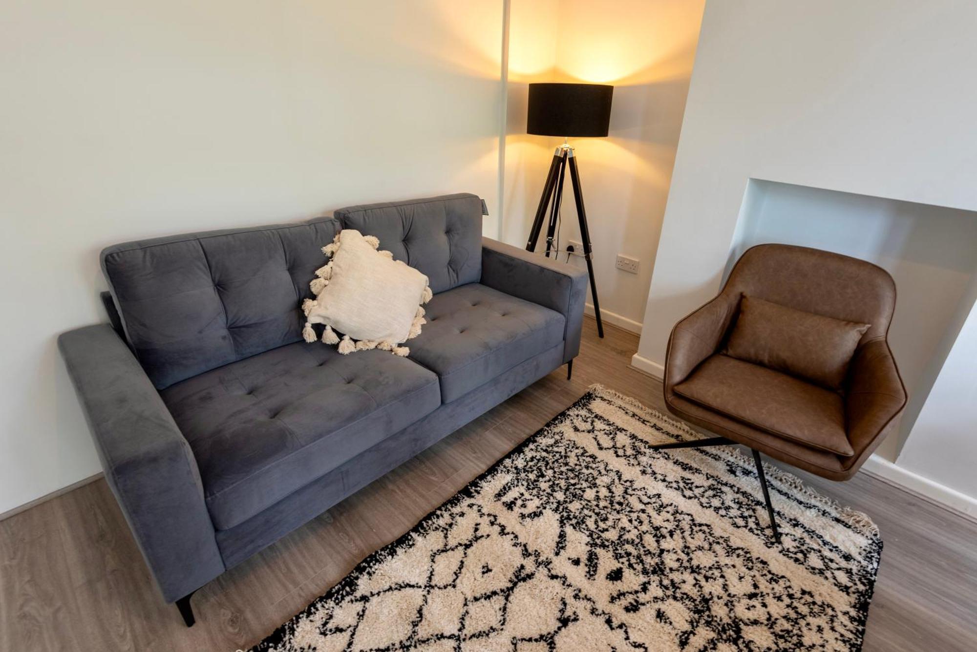 Single Room In Brand New 5 Bedroom Home BW Room 2 Solihull Eksteriør bilde